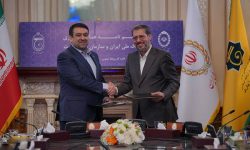 امضای تفاهم نامه همکاری بین بانک ملی و سازمان حج و زیارت