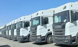 یک خبر فوری درباره سهمیه سوخت و بیمه رانندگان کامیون