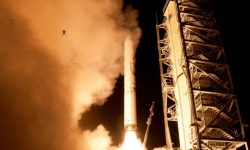 تصویر فراموشنشدنی ناسا؛ پرتاب قورباغهای همزمان با موشک فضایی