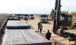 نخستین محموله تختال فولاد هرمزگان در ایستگاه رشت تخلیه شد