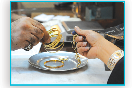 بانک ملی؛ این وام طلا ست/ جزئیات و شرایط انواع وام