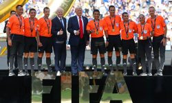 علیرضا فغانی مدالش را از دست ترامپ گرفت اما با او دست نداد+ ویدئو