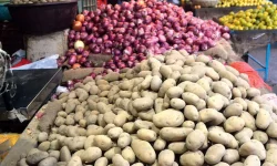 قیمت پیاز و سیب‌زمینی افت کرد