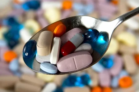 مصرف بی‌رویه مکمل‌ها می‌تواند جان شما را تهدید کند