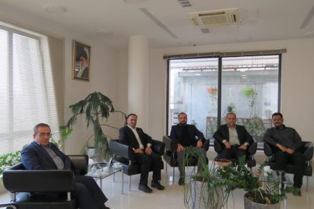 سرپرست معاونت حقوقی و وصول مطالبات بانک صنعت و معدن از مدیریت استانی این بانك بازدید كرد