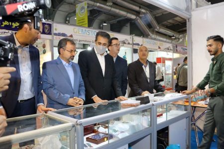 آقاجانلو: نمایشگاه گوهرسنگ ها؛ فرصتی برای معرفی ظرفیت ها و افزایش سهم ایران در تجارت جهانی