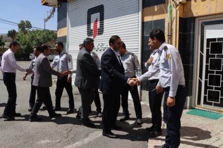 بازدید شهردار همدان از ایستگاه‌های آتش‌نشانی و تقدیر از آمادگی نیروهای فداکار در شرایط بحرانی