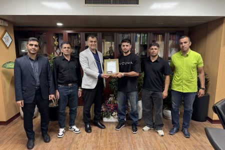 استخدام قهرمان کشتی جهان در بیمه البرز