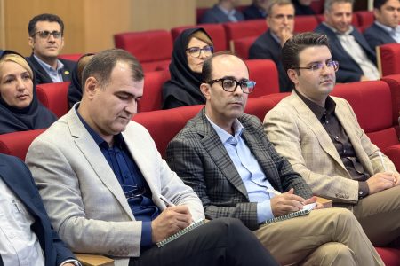 برگزاری نخستین نشست مدیرعامل بیمه البرز با معاونین مدیران و رؤسای ادارات