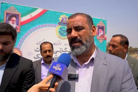 مدیرکل نوسازی مدارس خوزستان در مراسم کلنگ زنی مدرسه ۹ کلاسه به همت شرکت فولاد اکسین: