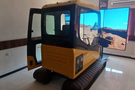 اولین دوره آموزش اپراتوری بیل مکانیکی با همکاری ایمیدرو و ایمپاسکو