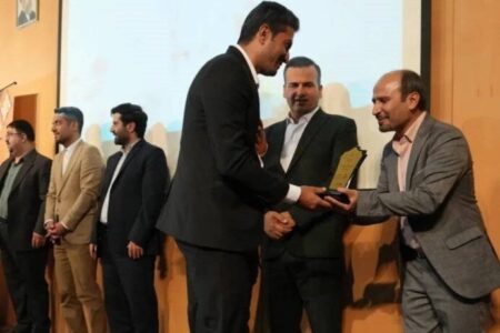 لوح زرین نوآوری برتر ایرانی به محققان شرکت ملی صنایع مس ایران رسید