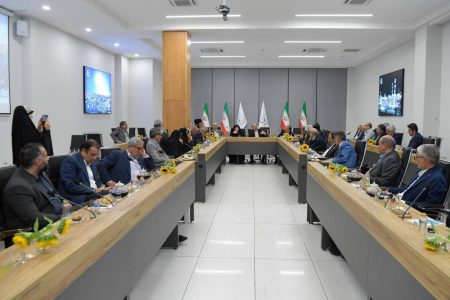 ضعف کارشناسی و اشتباه سیاستگذاری در گذشته باعث گسست عمیق در زنجیره ارزش پتروشیمی شد