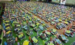 توزیع ۱۵۰۰ بسته لوازم‌التحریر با مشارکت مجتمع مس سونگون در ورزقان