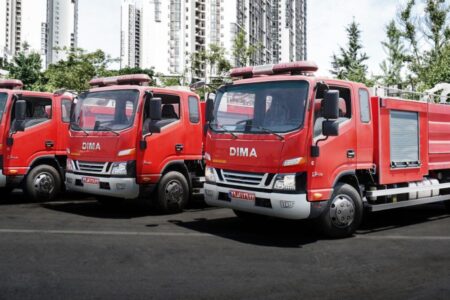 تحویل 6 دستگاه کامیون آتش نشانی به واحدها و مجتمع های ایمیدرو