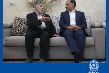 پیشرفت و سربلندی امروز کشور و بانک تجارت، مرهون خون شهدا و فداکاری ایثارگران است