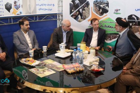 بانک دی آماده حمایت مالی و اعتباری از دانش‌بنیان‌ها و استارتاپ‌ها در حوزه وقف و سلامت