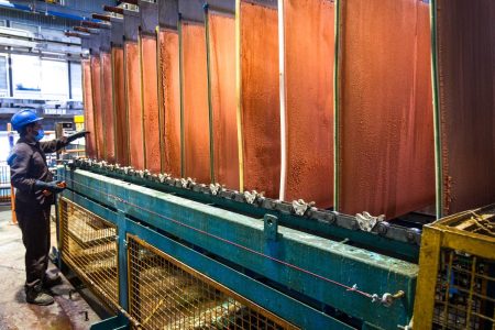 گزارش ۵ ماهه فملی منتشر شد؛ رشد ۳۸ درصدی درآمد عملیاتی