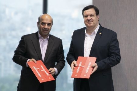 آغاز مرحله جدید ساخت نیروگاه‌های خورشیدی صنعتی و خانگی با تسهیلات بانک ملت