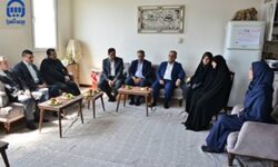 دیدار مدیرعامل بیمه آسیا با خانواده سردار شهید رستمیان