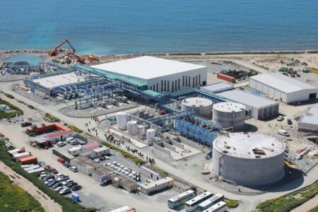 بهره‌برداری از واحد دوم بزرگترین مجتمع نمک‌زدایی آب دریا در ایران با راهبری ایمیدرو/ افزایش ظرفیت نمک‌زدایی شرکت واسکو به 400 هزار مترمکعب در شبانه روز