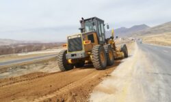 اجرای ۱۱۵ کیلومتر شانه‌سازی در راه‌های تویسرکان