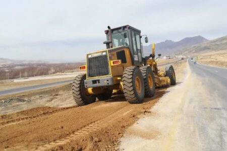 اجرای ۱۱۵ کیلومتر شانه‌سازی در راه‌های تویسرکان