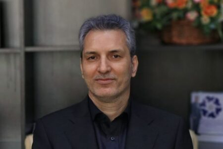 توسعه متوازن زنجیره فولاد و سرمایه‌گذاری در زیرساخت‌ها؛ محور استراتژی ۵ ساله «ومعادن»