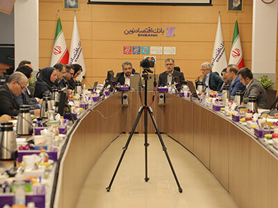 سخت‌گیری بی‌دلیل نسبت به مشتریان، فاقد توجیه است