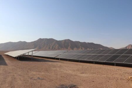 بازدید مدیرعامل شرکت آلومینای ایران از پروژه نیروگاه خورشیدی