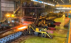 فولاد اکسین ۱۴۰۴: مصمم برای دستیابی به دستاوردهای پایدار با تکیه بر همدلی و همکاری سازمانی