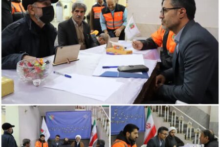 برپایی میز خدمت راهداری استان همدان در نماز جمعه