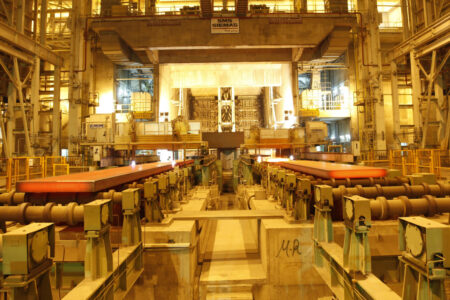 تختال فولاد هرمزگان از سد خاموشی‌ها عبور کرد