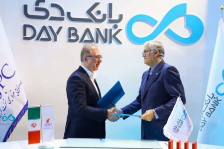 امضای تفاهم‌نامه همکاری مشترک میان بانک دی و پتروشیمی تخت‌ جمشید