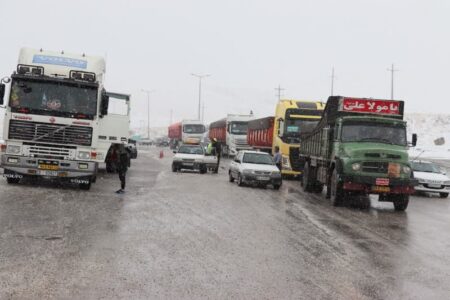 افزایش ۵ درصدی تردد خودروها در محورهای استان همدان