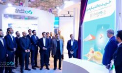 رونمایی رسمی از دیباکارت اعتباری کیش در نمایشگاه ایران پتروکم