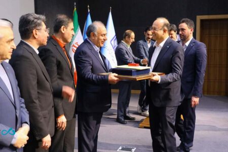 تجلیل از 6 رئیس شعبه برتر بانک دی از سوی بانک مرکزی