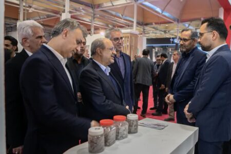 معاون معدنی وزیر صمت از غرفه ایمپاسکو بازدید کرد