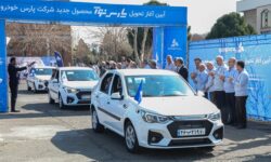 خودرو پارس نوآ زودتر از موعد به مشتریان تحویل شد/ با روند تولید پارس نوآ ، تحویل پیش از موعد ادامه دارد
