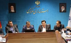 مدیرعامل بانک ملت به نمایندگی از وزیر اقتصاد، در سفر به استان مركزی با مسؤولان استانی و فعالان اقتصادی دیدار و گفتگو كرد
