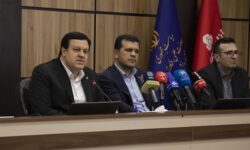 قدردانی معاون علمی و فناوری رئیس جمهوری از نقش آفرینی بانک ملت در حمایت از اقتصاد دانش بنیان/ رونمایی از سند راهبردی ملی تامین مالی بیمه پایه با مشاركت بانک ملت