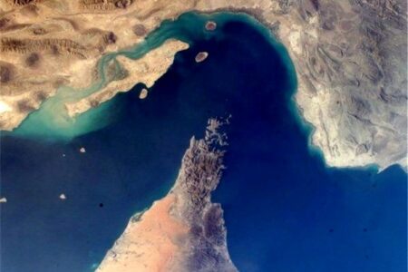  تنگه هرمز بسته است اما ایران نفت می‌فروشد