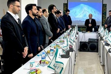 توسعه پایدار در بستر تحول دیجیتال سیاست شرکت بیمه دی در سال ۱۴۰۵ 