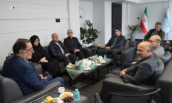 بازدید رئیس بنیاد شهید و امور ایثارگران از بیمه دی؛ تقدیر از خدمت رسانی بیمه دی و تأکید بر لزوم ارتقای خدمات به جامعه ایثارگری