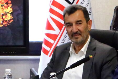 ​تسریع در تکمیل طرح‌‌های فولادی با هدف تأمین نیاز صنایع به ورق