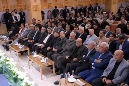 آیین تجلیل از خانواده شهدای صنعت پتروشیمی برگزار شد