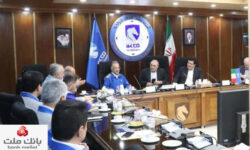 دیدار مدیرعامل بانك ملت با مدیرعامل ایران خودرو -حمایت از واحدهای تولیدی و صنعتی بزرگ در اولویت برنامه های بانك ملت