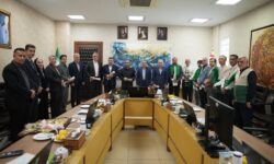 تكریم همكاران سادات و برگزاری جشن عید غدیر در بانك صنعت و معدن