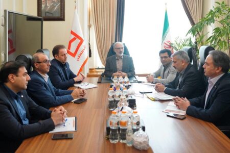 مدیرعامل بانک مسکن: امور شعب و بازاریابی، موتور محرکه تحقق اهداف کلان بانک/ فلسفه وجودی ستاد حمایت از شعب است