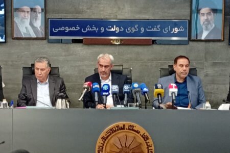 جهاد اقتصادی با همکاری دولت و بخش خصوصی ادامه دارد